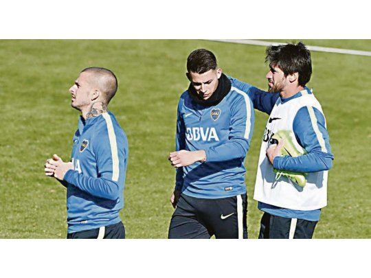Presentes. Cuando se especulaba que ni Pavón ni Pablo Pérez serían de la partida, finalmente Guillermo Barros Schelotto los tendrá en cuenta.