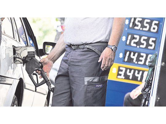 Suben hoy un 8% las naftas y habrá ajuste cada tres meses