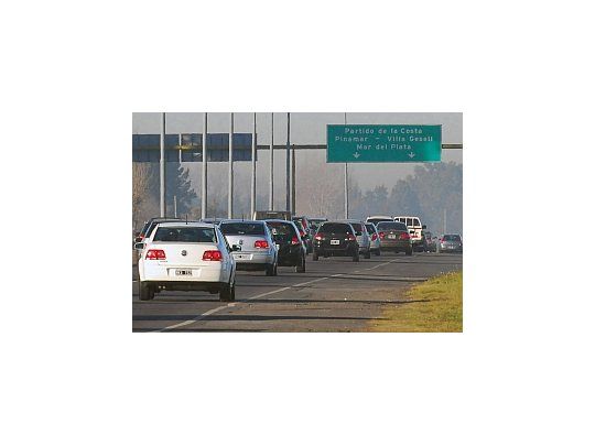 Por el peaje de Samborombón en la Autovía 2, cerca de 2.300 autos por hora transitaron rumbo a las playas del sur bonaerense.