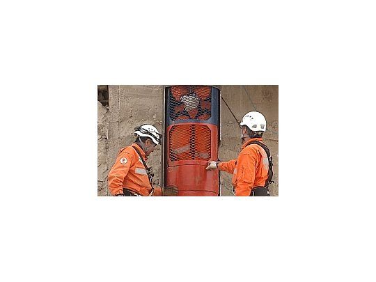 El salvamento para rescatar a los 33 trabajadores comenzaría a partir de las 20 informaron