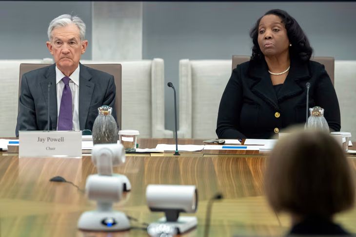 The dispute could reach the Supreme Court and define limits on the independence of the Central Bank. The dispute could reach the Supreme Court and define limits on the independence of the Central Bank.