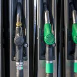 El retroceso interanual en las ventas estuvo marcado por la menor demanda de nafta súper y gasoil común en todo el territorio nacional. El retroceso interanual en las ventas estuvo marcado por la menor demanda de nafta súper y gasoil común en todo el territorio nacional.