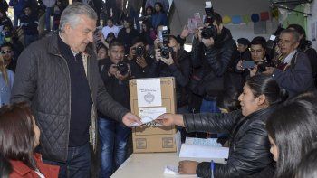 El gobernador de Jujuy, el radical Gerardo Morales, vota esta mañana en el marco de las elecciones de dicha provincia del día de hoy.