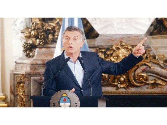 Medidas. Mauricio Macri ayer durante el anuncio de los recortes en la administración pública con los que pretende dar muestras de austeridad.