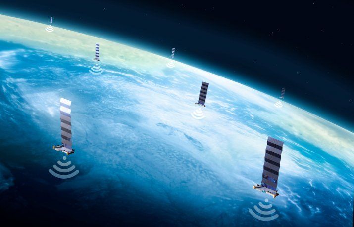 Starlink satellites will work as antennas in space, connecting phones without coverage. Starlink satellites will work as antennas in space, connecting phones without coverage.
