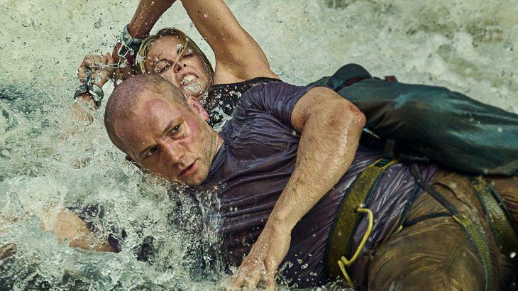 Sasha deberá desplegar todas sus habilidades de supervivencia ante el peligro que la acecha. Sasha deberá desplegar todas sus habilidades de supervivencia ante el peligro que la acecha.