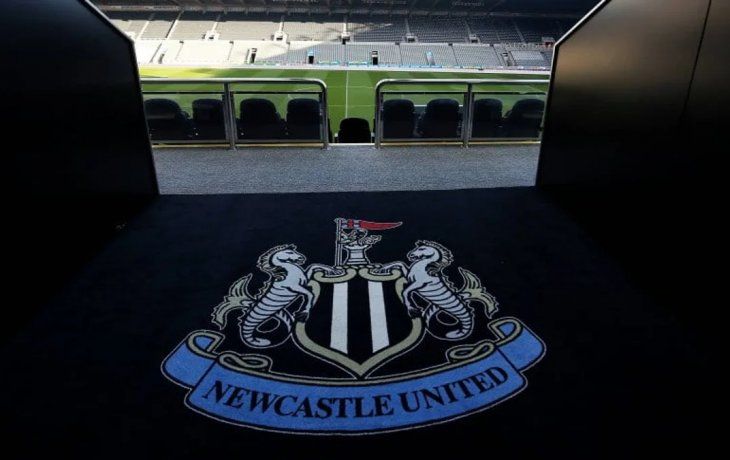 El Newcastle tiene nuevos dueños y se transformó en el club más rico de la Premier League.