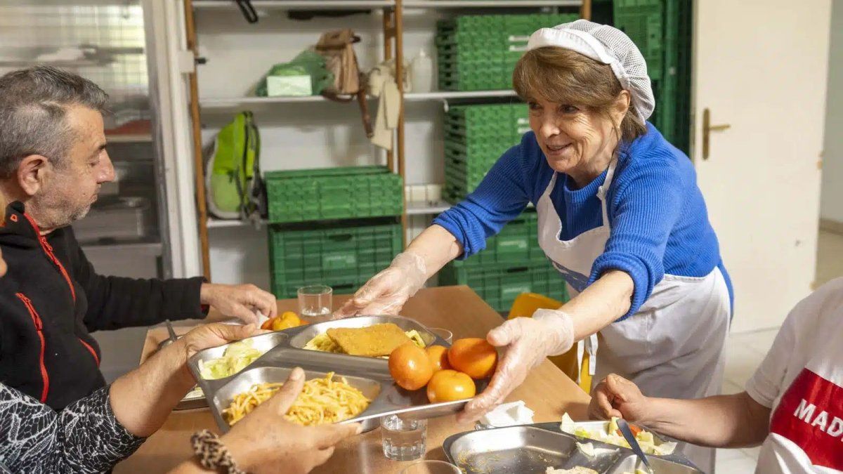 El Gobierno autoriza a destinar fondos de comedores a limpieza, conectividad y gastos b�sicos