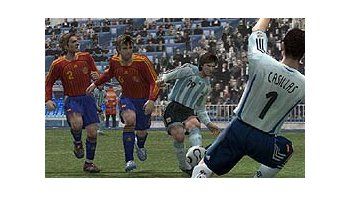 Messi, versión virtual, define ante Casillas.