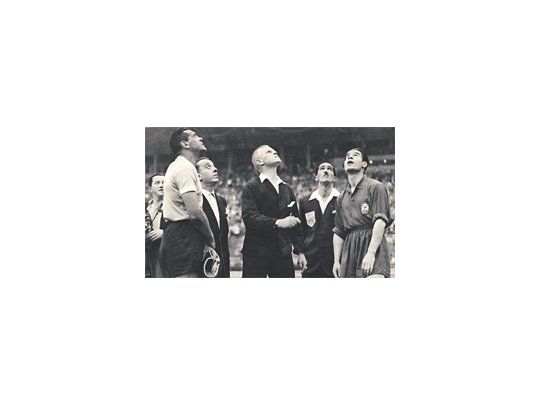 En “Maracaná”, el cine uruguayo vuelve la mirada a una hazaña deportiva de 1950, cuando derrotó a Brasil en el Mundial.