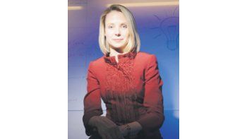 Marissa Mayer, una de las empleadas más antiguas de Google, será desde hoy la nueva jefa ejecutiva de Yahoo!, tercera de la compañía en un año.