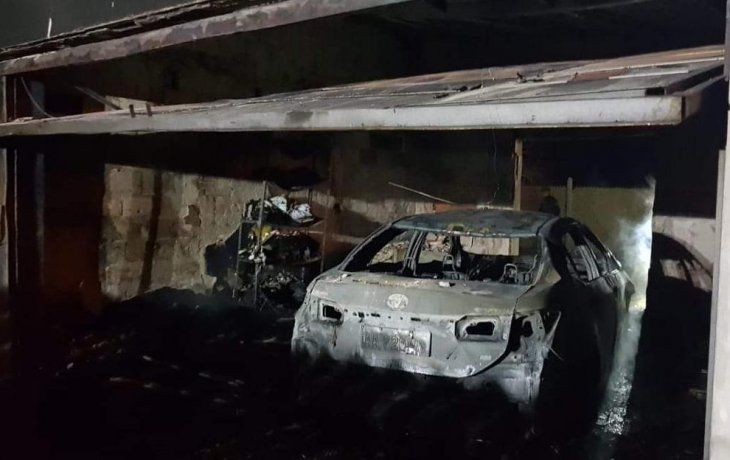 Así quedó el garage de la vivienda de Gustavo Hein tras el incendio.&nbsp;