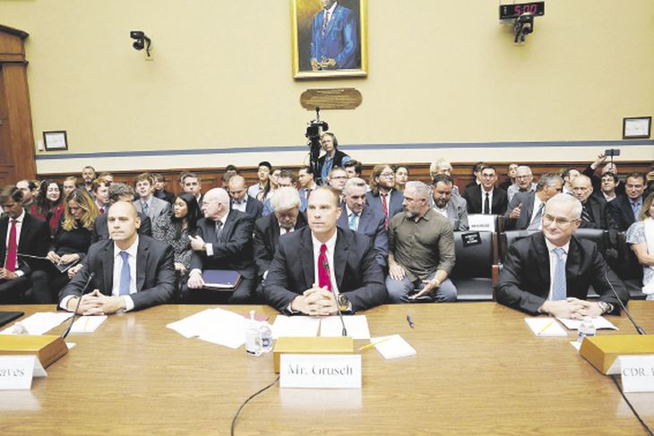 Investigación. Hace décadas hay una polémica sobre la existencia de OVNIS, pero nunca se había asegurado su existencia frente al Congreso.