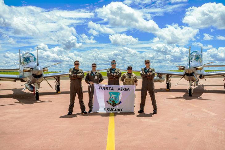 La Fuerza Aérea Uruguaya recibió las unidades provenientes de Brasil. La Fuerza Aérea Uruguaya recibió las unidades provenientes de Brasil.