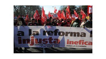 Grupos de todo el espectro político rechazó la reforma laboral.