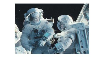El director Alfonso Cuarón se propuso un desafío técnico y actoral para que su asombrosa película luzca como nada visto antes y lo logra con creces.