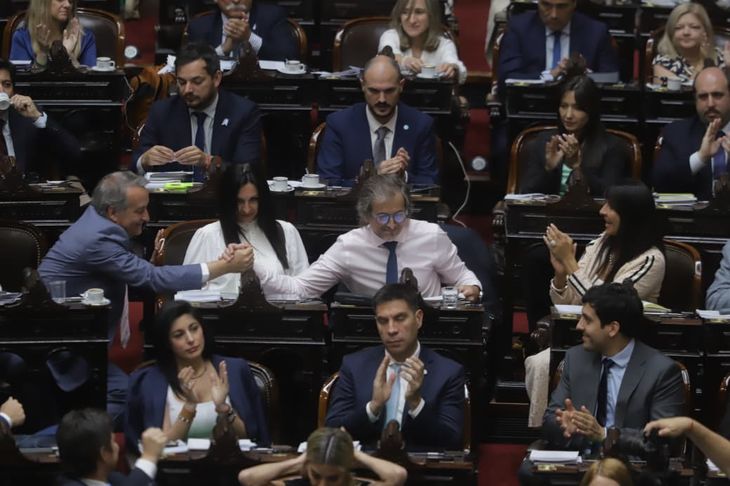 Hasta la votación del capítulo 11 del proyecto, el triunfo libertario era categórico en Diputados. Hasta la votación del capítulo 11 del proyecto, el triunfo libertario era categórico en Diputados.