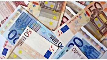 El euro tocó su máximo en dos años y medio