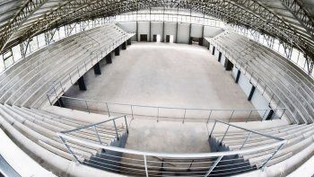 inauguran el primer microestadio del distrito