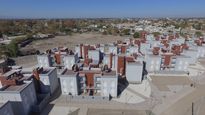 alberto fernandez, ferraresi y unac entregaron viviendas y creditos en san juan