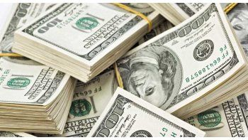 Dólar bajó ocho centavos y se acercó a los $ 15