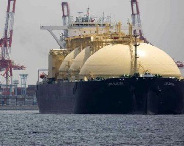 El proyecto “LNG del Plata” de Camuzzi tendrá una capacidad de producción alcanzará más de 2,4 millones de toneladas anuales. El proyecto “LNG del Plata” de Camuzzi tendrá una capacidad de producción alcanzará más de 2,4 millones de toneladas anuales.