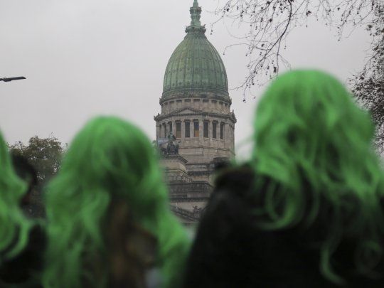 Una masiva movilización vuelve a debatir la agenda política de los feminismos y la identidad de género.