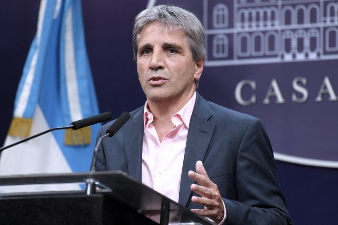 El ministro de Econom&iacute;a, Luis Caputo.