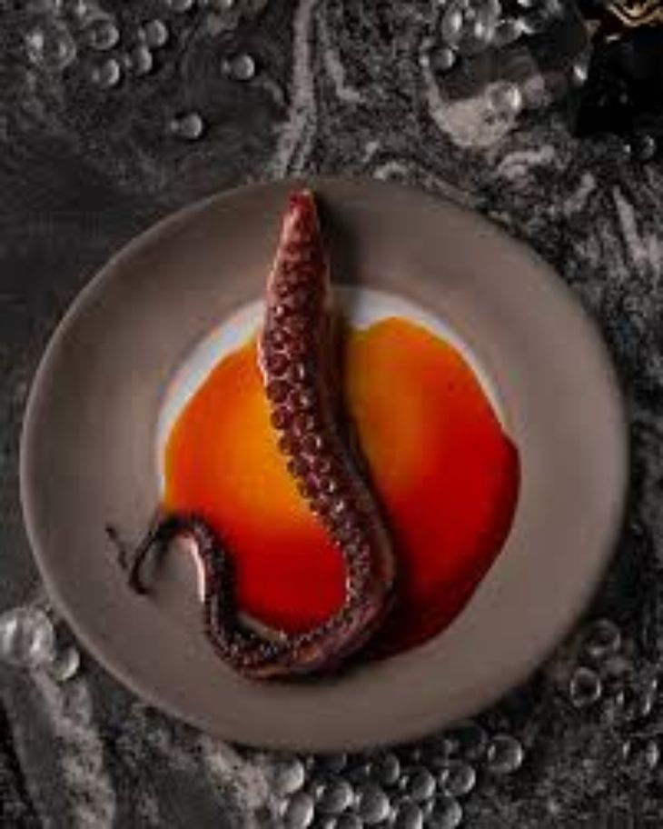 Dirección: Av. Rafael Obligado 7070, Costanera.