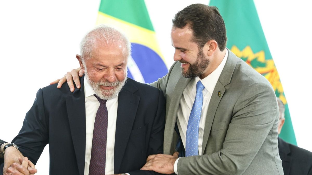 Brasil tilda de 