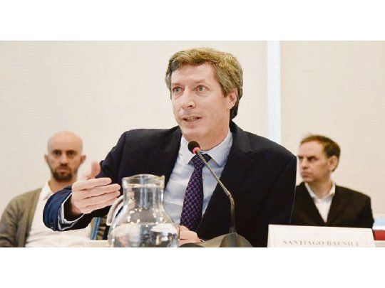 Esquema. El secretario Santiago Bausili busca reducir el número de formatos de instrumentos de deuda.