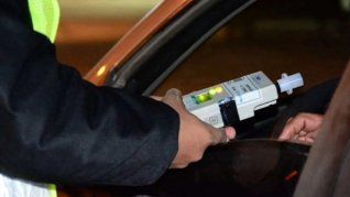 Un test de alcoholemia sorprendió en los controles en Villa la Angostura Un test de alcoholemia sorprendió en los controles en Villa la Angostura