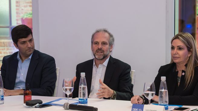 02. Roberto Alexander.jpg