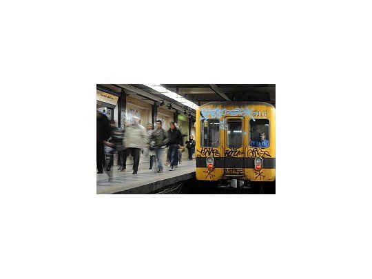 Volvieron los subtes, pero metrodelegados advierten que el conflicto sigue latente