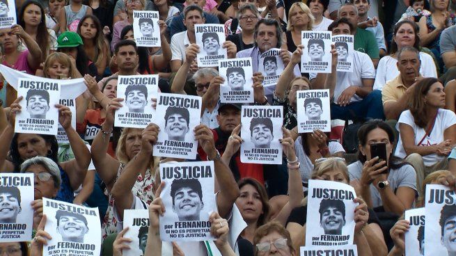 Una serie documental de tres partes.&nbsp;