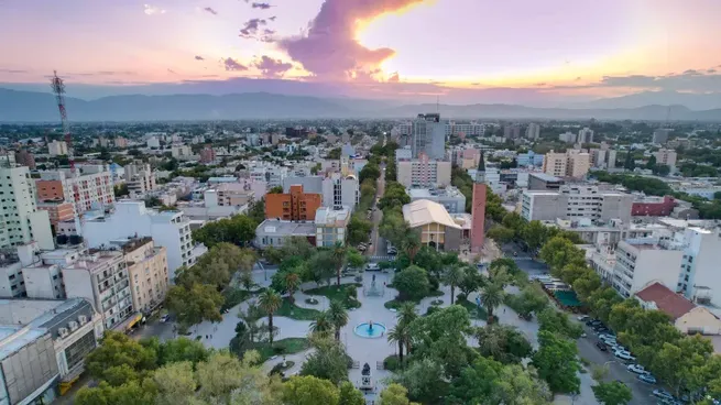 Vista de la ciudad de San Juan. Capital, Rivadavia y Santa Lucía aparecen entre las zonas con mayor potencial para captar la demanda residencial que podría generar el desarrollo de los proyectos mineros