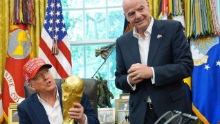 De acuerdo al calendario, Irán debe enfrentarse en la primera fase mundialista a Nueva Zelanda y Bélgica en Los Ángeles, y luego a Egipto en Seattle. De acuerdo al calendario, Irán debe enfrentarse en la primera fase mundialista a Nueva Zelanda y Bélgica en Los Ángeles, y luego a Egipto en Seattle.