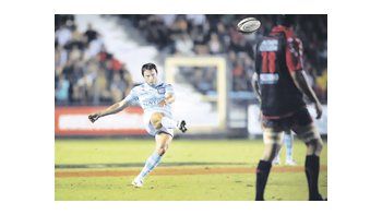 Juan Hernández en acción. El jugador sufrió una grave lesión y su participación en el Mundial con Los Pumas está en duda.