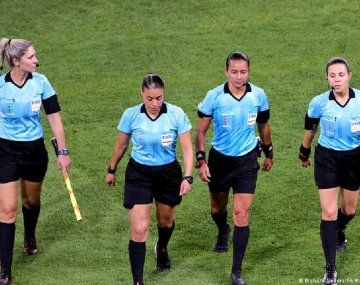 Mundial 2026: la FIFA designó seis árbitras entre los 52 jueces de la Copa del Mundo. Mundial 2026: la FIFA designó seis árbitras entre los 52 jueces de la Copa del Mundo.