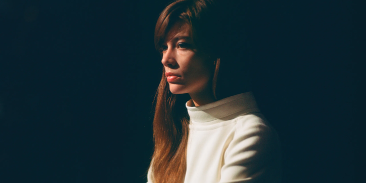 Françoise Hardy, French pop icon, dies