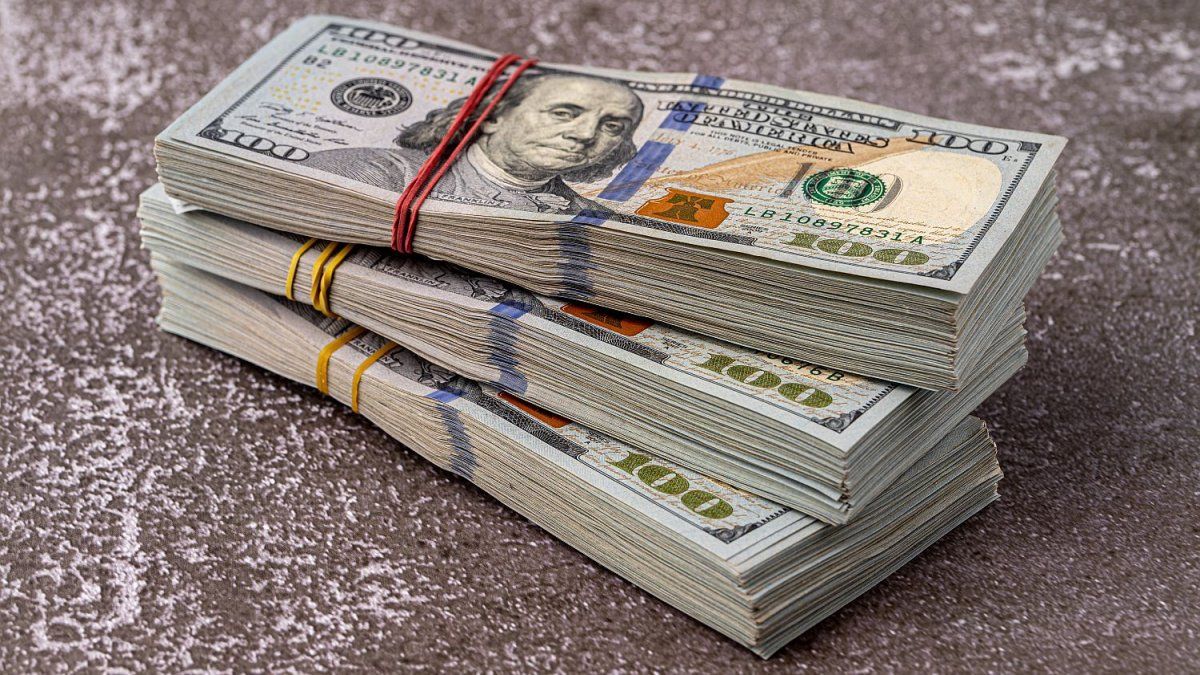 Dollar: the city celebrates payment signals in January and speculates about what the Government will do with the exchange rate