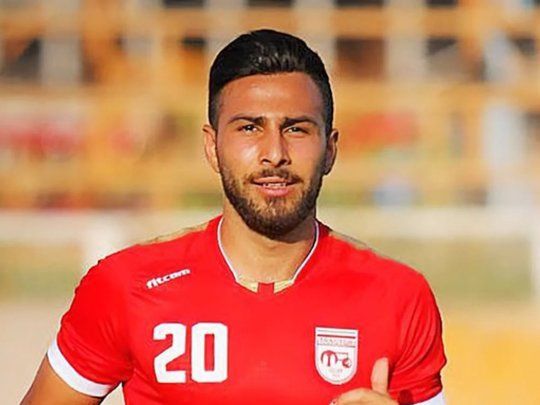 futbolista-irani-amir-nasr-azadani_98.webp