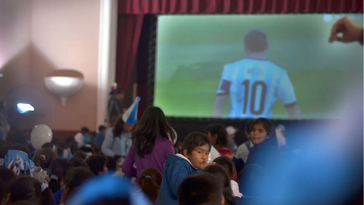 El Mundial de Qatar 2022: lanzan guía gratuita para compartir con alumnos en escuelas