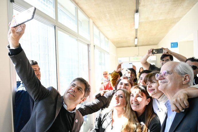 Axel Kifillof encabezó una actividad junto a Jorge Taiana. Axel Kifillof encabezó una actividad junto a Jorge Taiana.