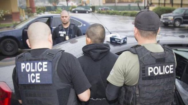 El gobierno de EEUU tiene como objetivo deportar un millón de personas para&nbsp; 2025, un objetivo casi imposible.