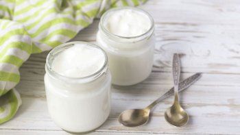 Yogur casero, una de las recetas m&aacute;s buscadas en la cuarentena.&nbsp;