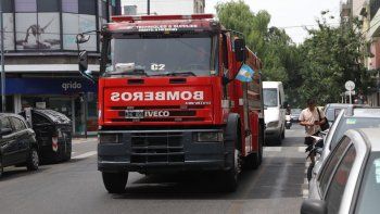 incendio en una fabrica textil de villa del parque: 5 personas resultaron heridas