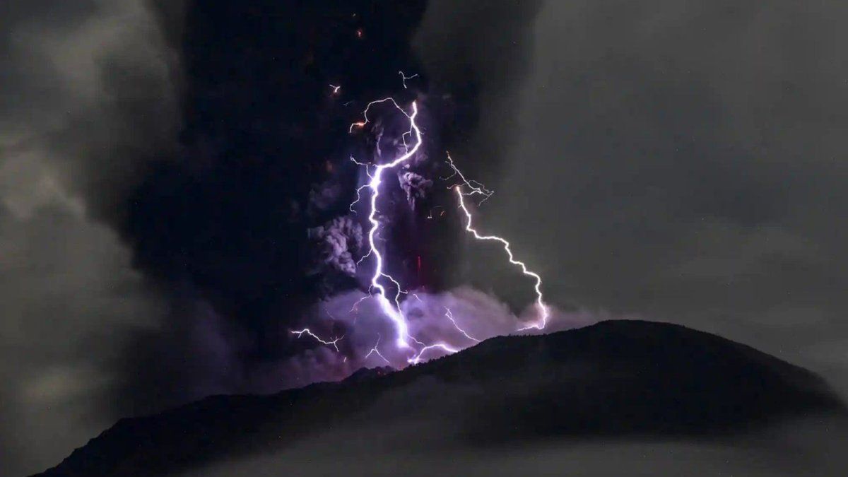 Indonesia’s Ibu volcano erupts again