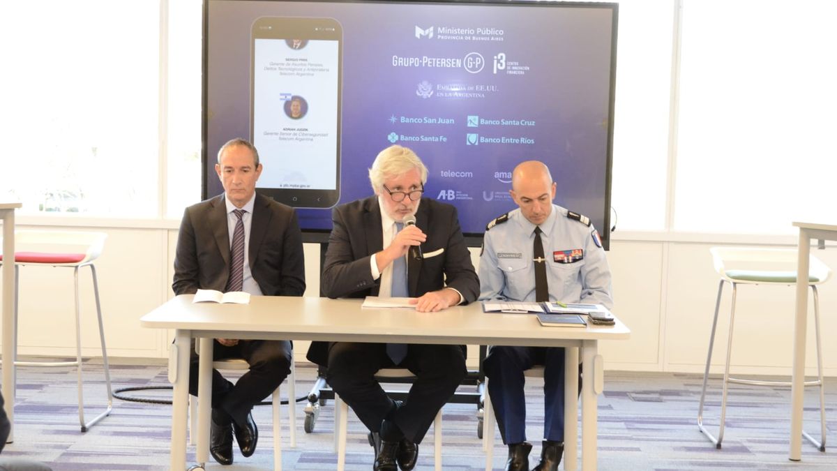 Cybercrime: with the participation of Attorney General Julio Conte-Grand, sessions dedicated to the training of prosecutors are launched