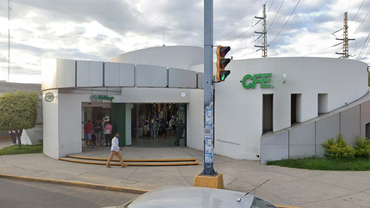 La directora general de la Comisión Federal de Electricidad, Emilia Calleja Alor, ha sido enfática en que la meta es alcanzar un 99.99 por ciento de electrificación en todo el territorio mexicano para el año 2028 La directora general de la Comisión Federal de Electricidad, Emilia Calleja Alor, ha sido enfática en que la meta es alcanzar un 99.99 por ciento de electrificación en todo el territorio mexicano para el año 2028
